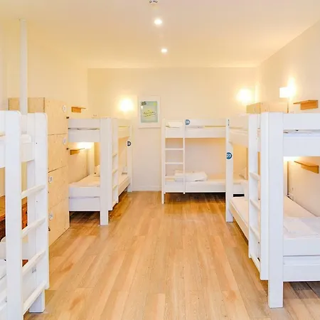 Hostel Slo Saxe *