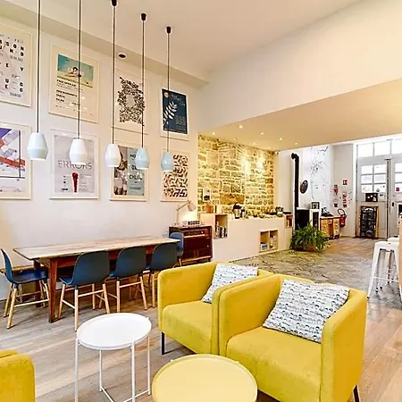 Slo Saxe Hostel *