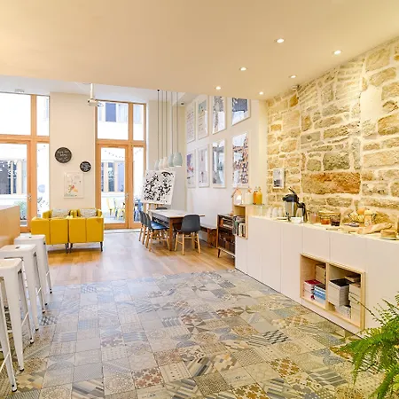 Slo Saxe Hostel Lyon