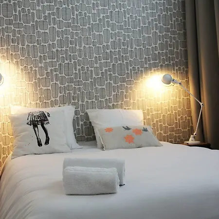 Slo Saxe Hostel *