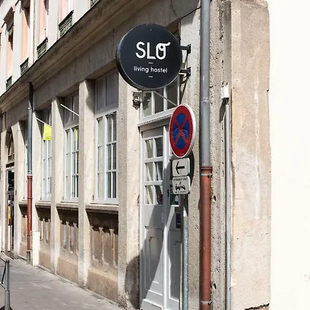 Slo Saxe Hostel Lyon