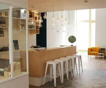 Hostal Slo Saxe *