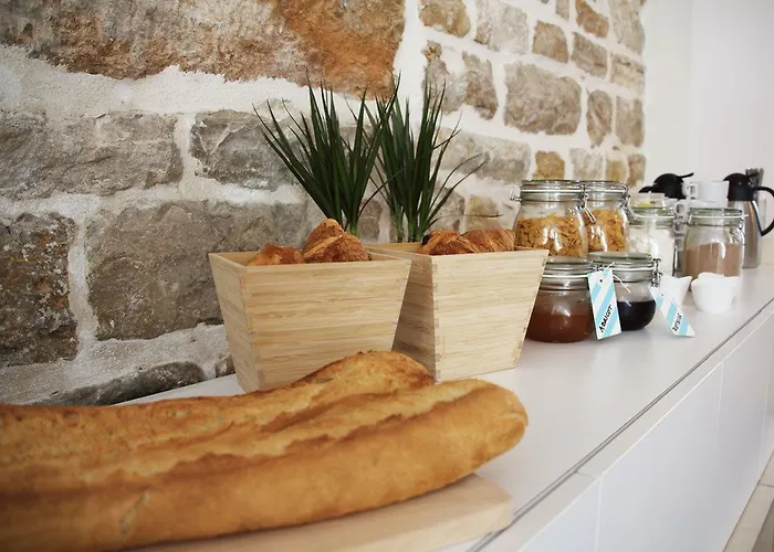 Ostello Slo Saxe Lione